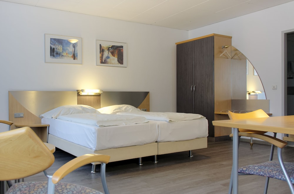 Hotel Opera 14/42