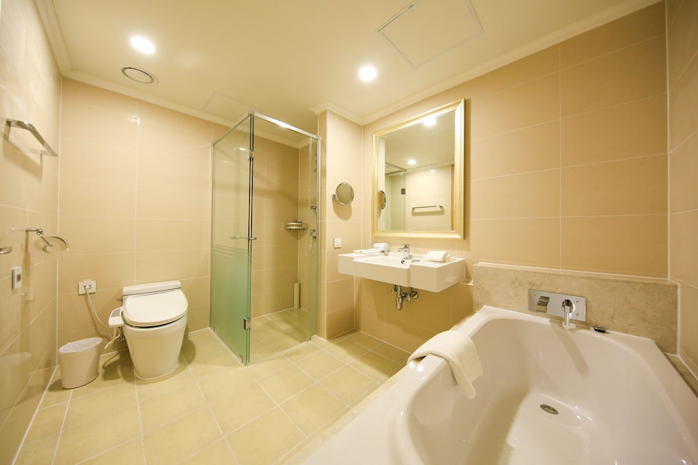 Jeju Booyoung Hotel & Resort 51/54