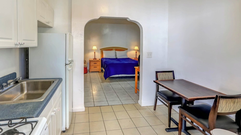 Richard s Motel Extended Stay 22/50