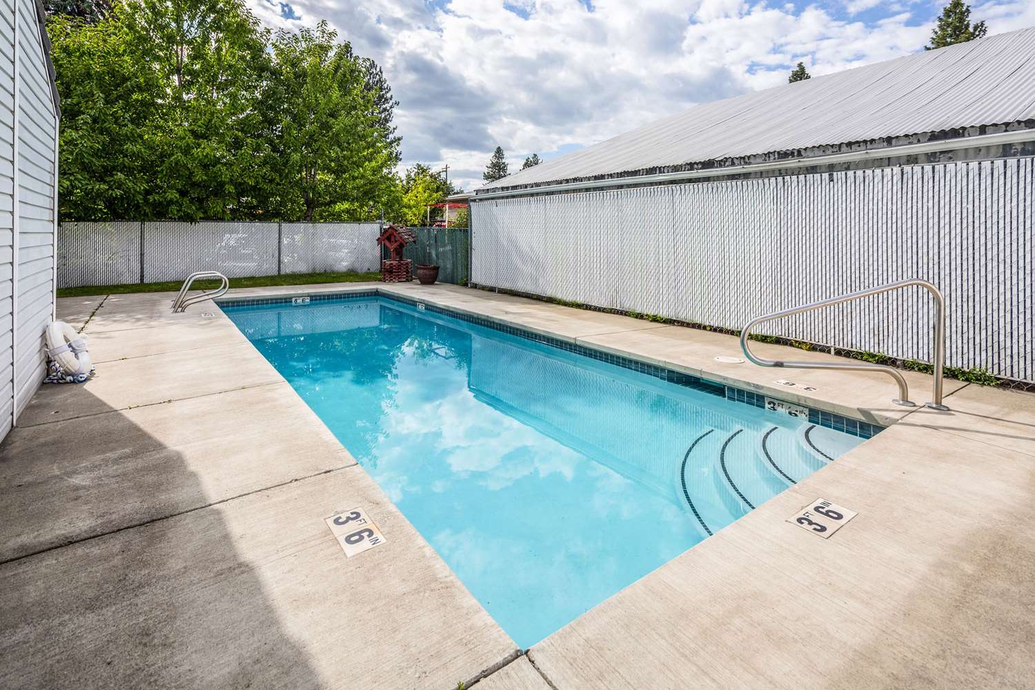 Howard Johnson by Wyndham Spokane 24/25