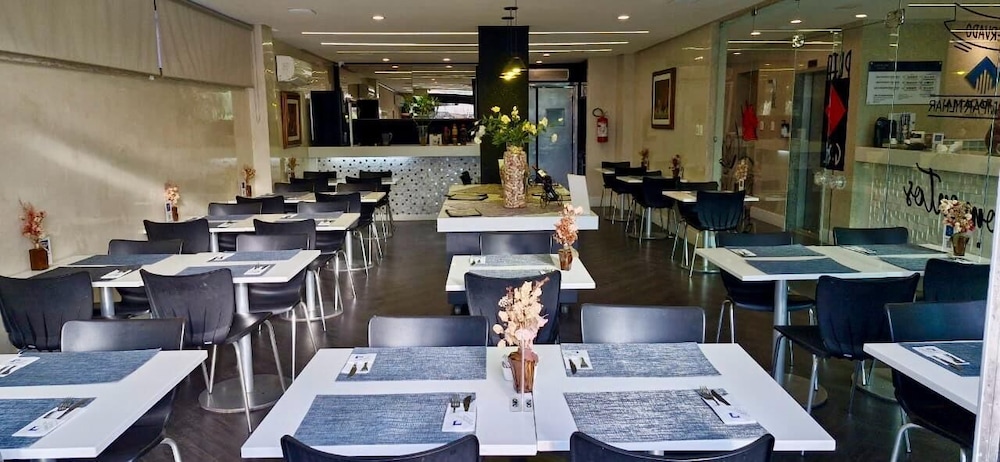 Camacari Plaza Hotel 48/72