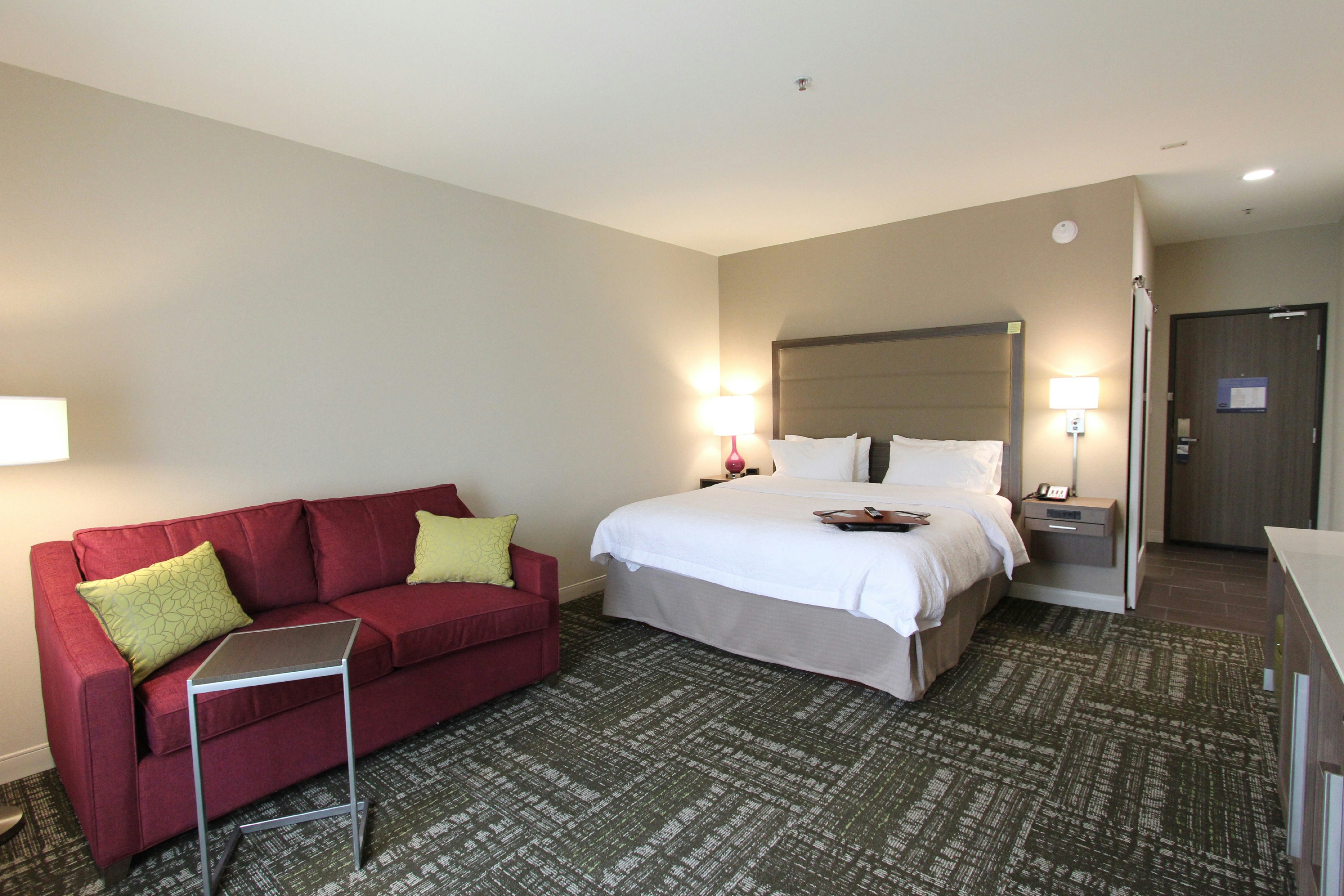 ROOM, KING BED