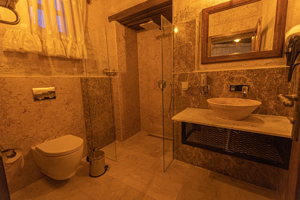 Taskonak Hotel 44/48