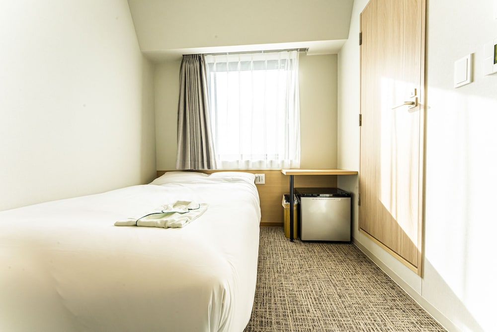 Cvs Bay Hotel 30/50