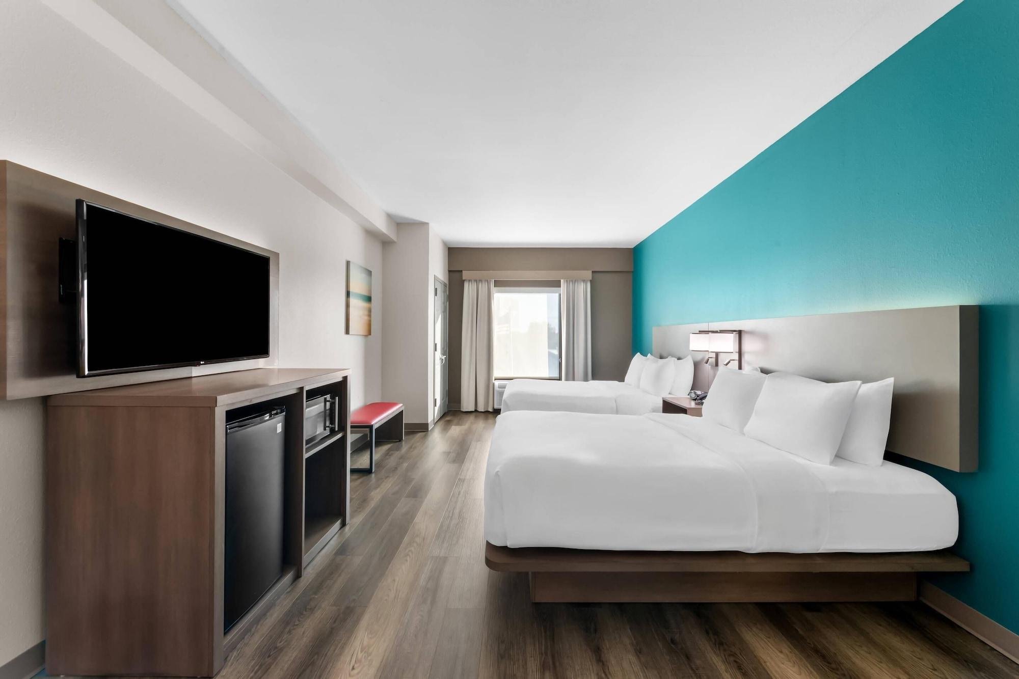 Suite, Multiple Beds