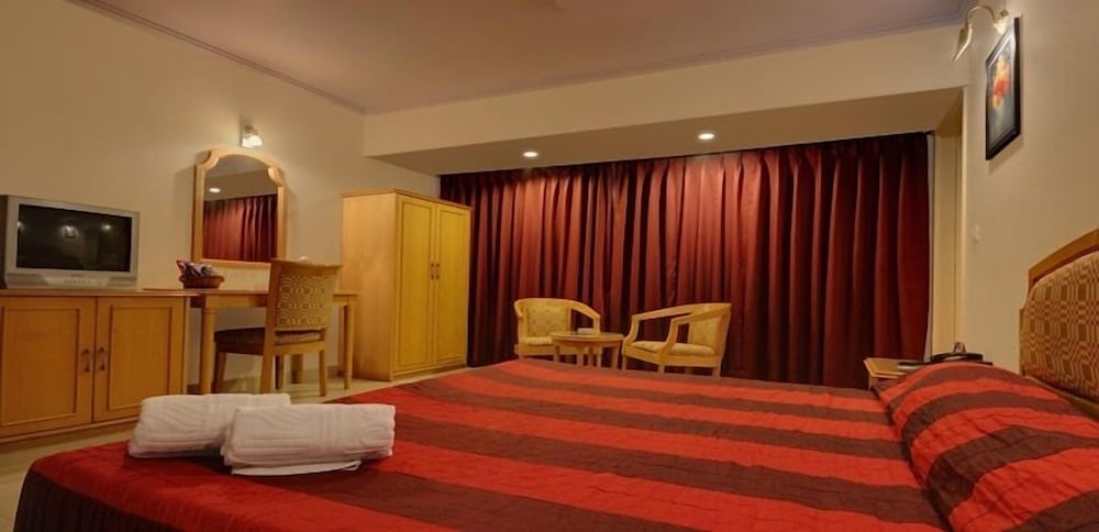 Hotel Kanchandeep 10/38
