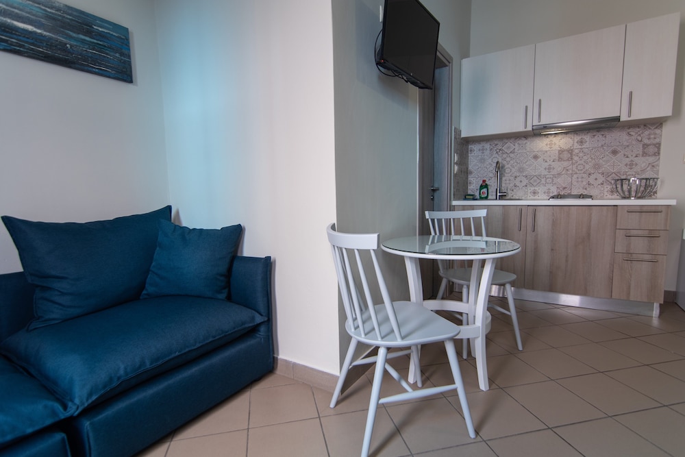 Fiscardo Studios 27/50