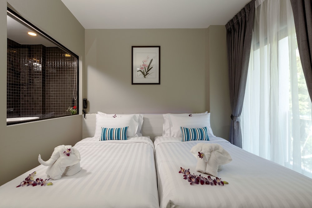 Kana Triple L Hotel 18/67