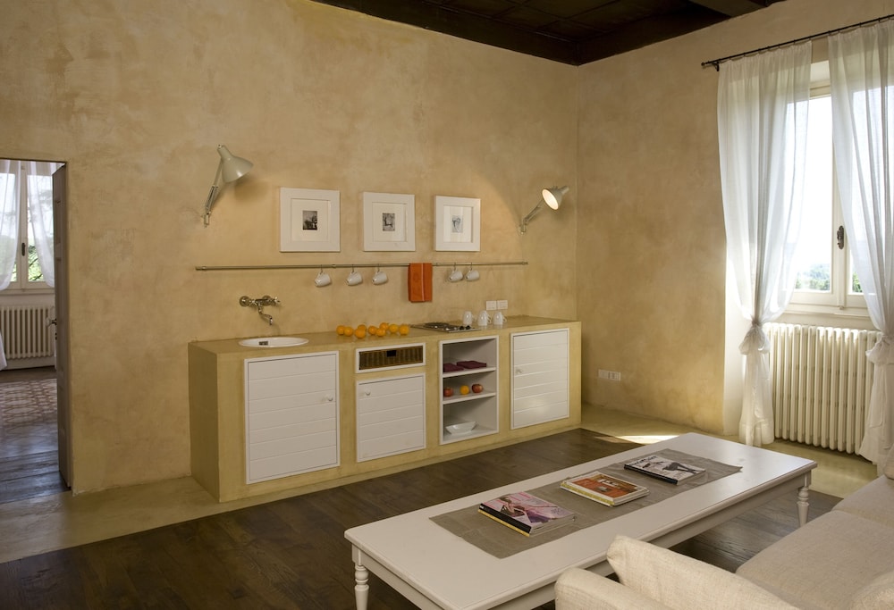 Villa Cassia di Baccano 2/50
