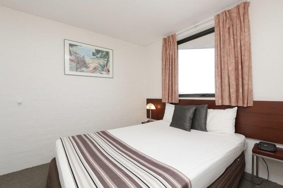 Atrium Hotel Mandurah 1/4