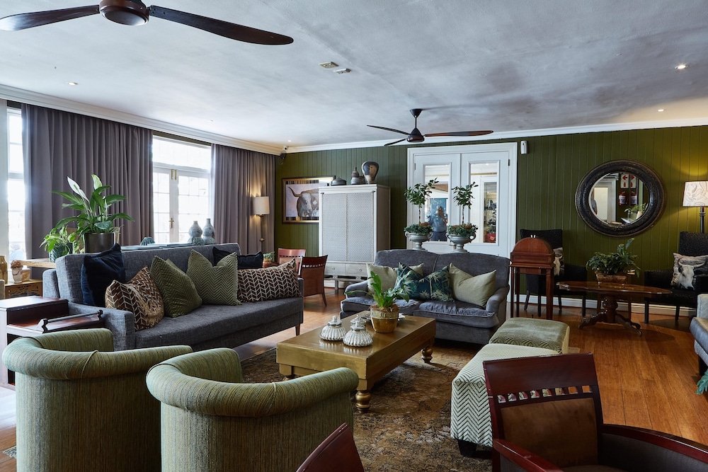 The Devon Valley Hotel 24/50