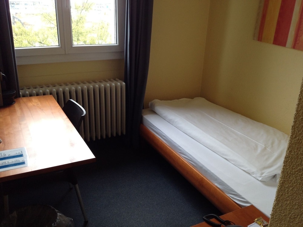 Minotel Baeren 15/53