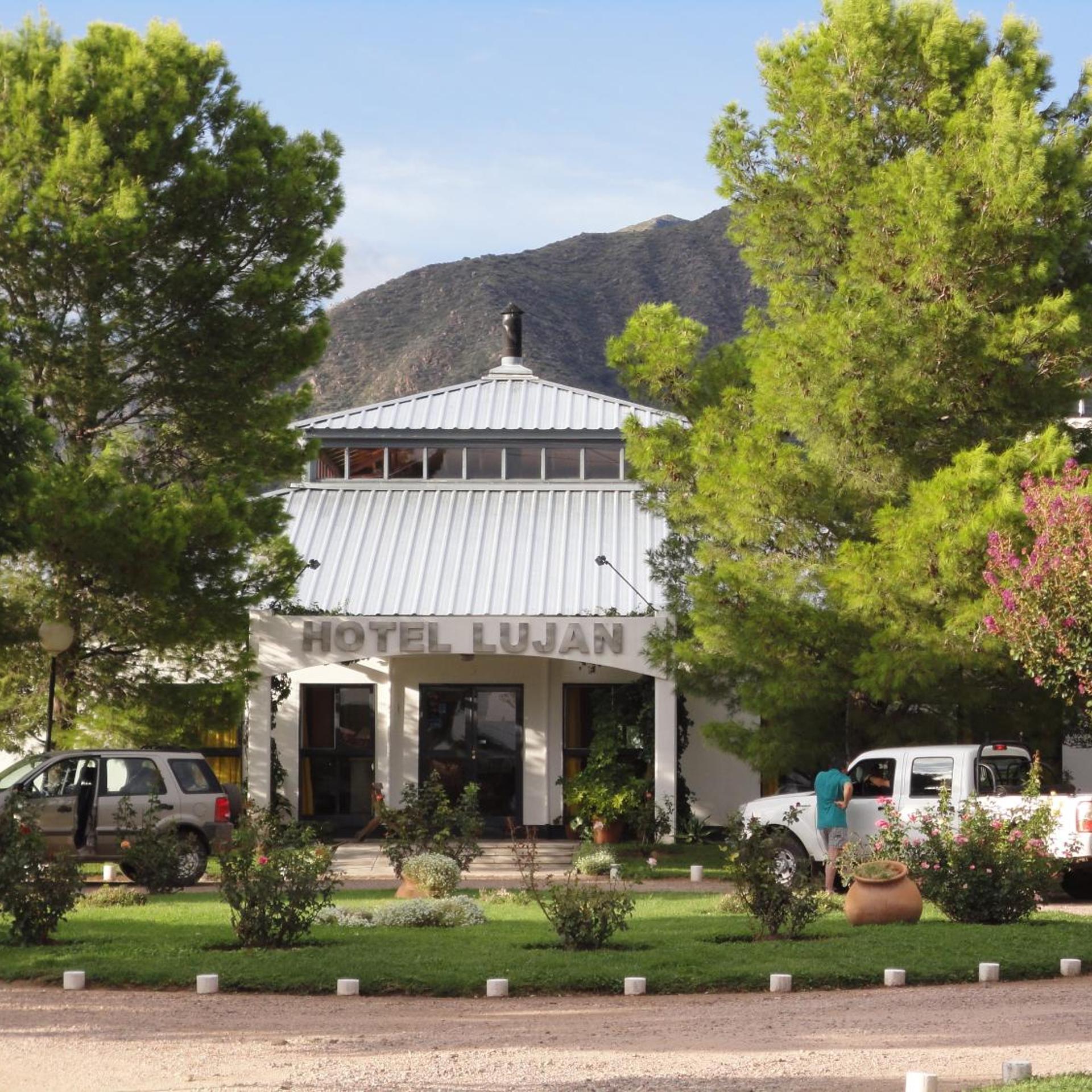 Hotel Lujan 2/41