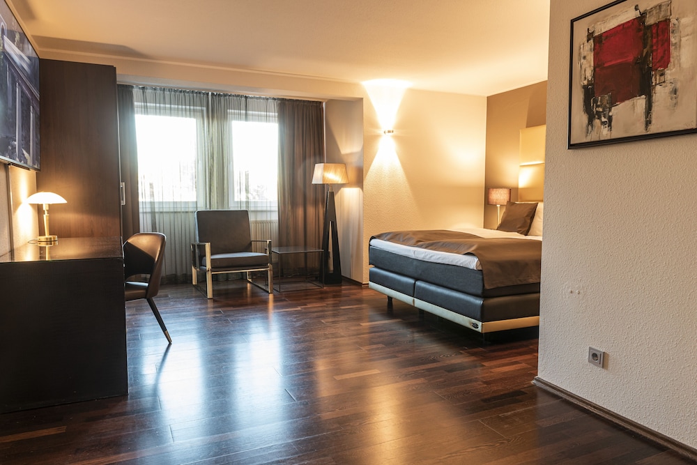Mauritius Hotel And Therme Cologne 31/75