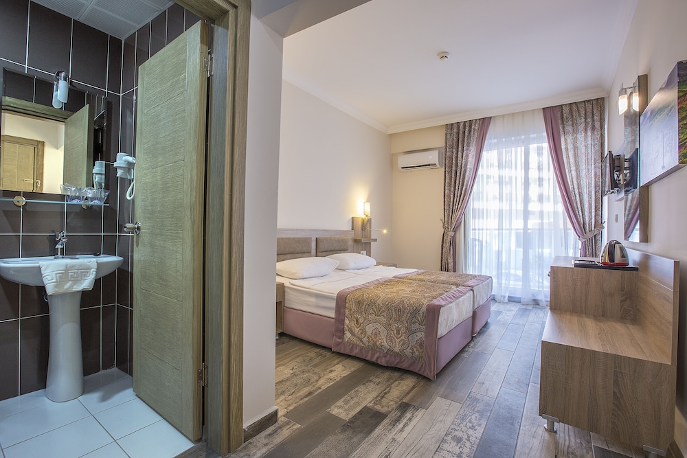 Arsi Enfi City Beach Hotel 20/72