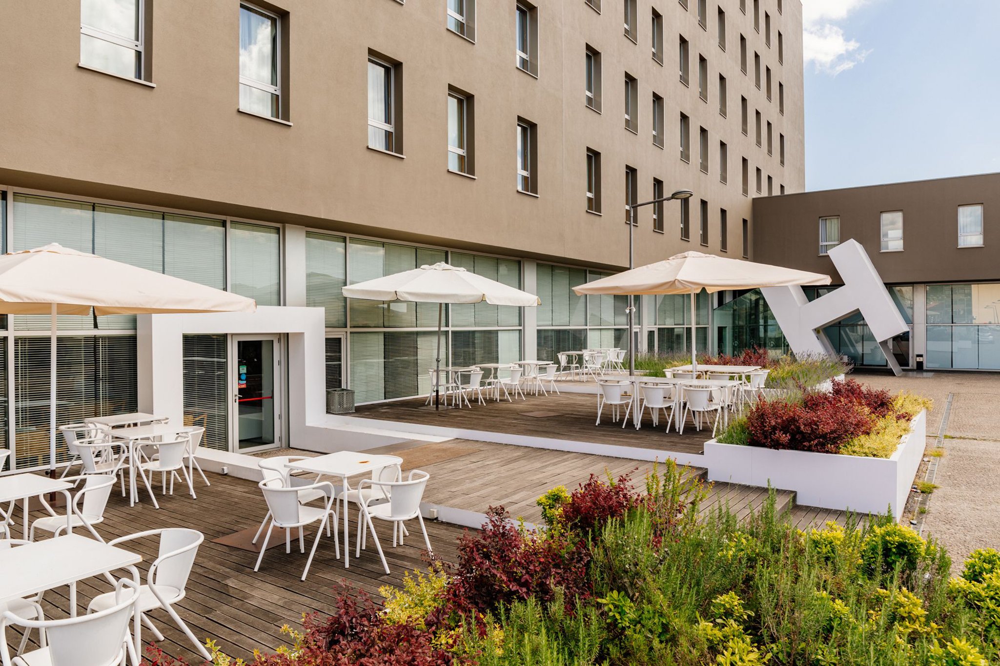 Basic Hotel Braga By Axis 3/69