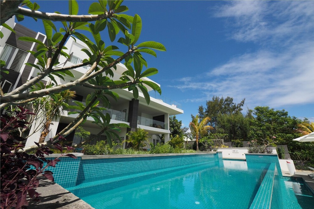 Myra Seafront Suites And Penthouses By Lov 33/56