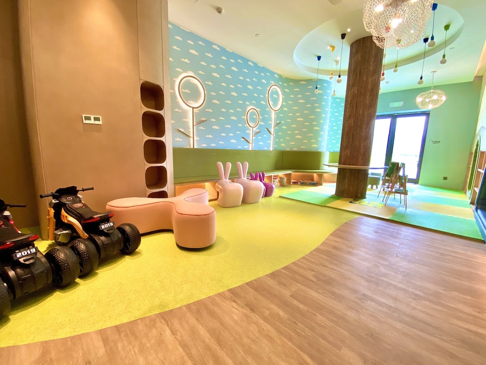 Holiday Inn Resort Maoshan Hot-Spring 60/69