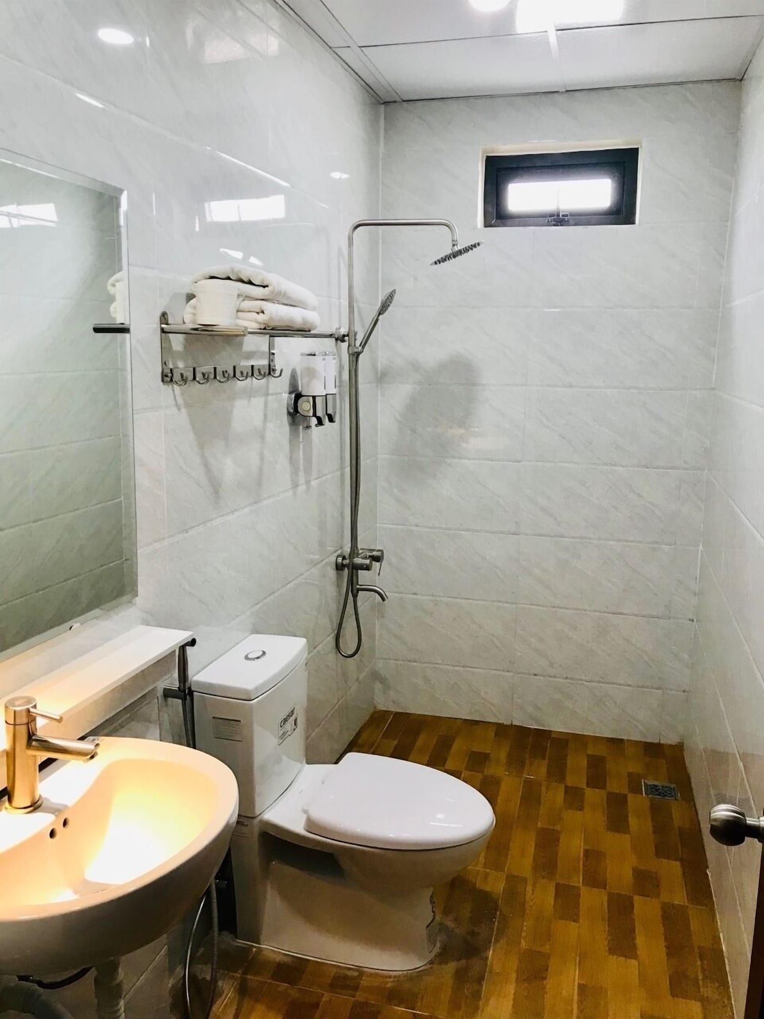 Deluxe, Queen Bed, QUAN QUAN HOTEL 4/6