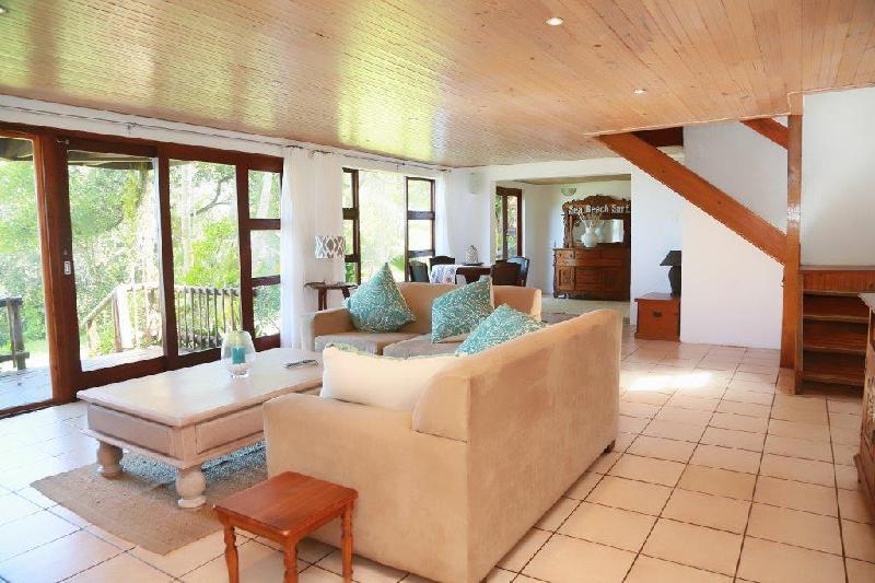 Crawford's Beach Lodge 7/51