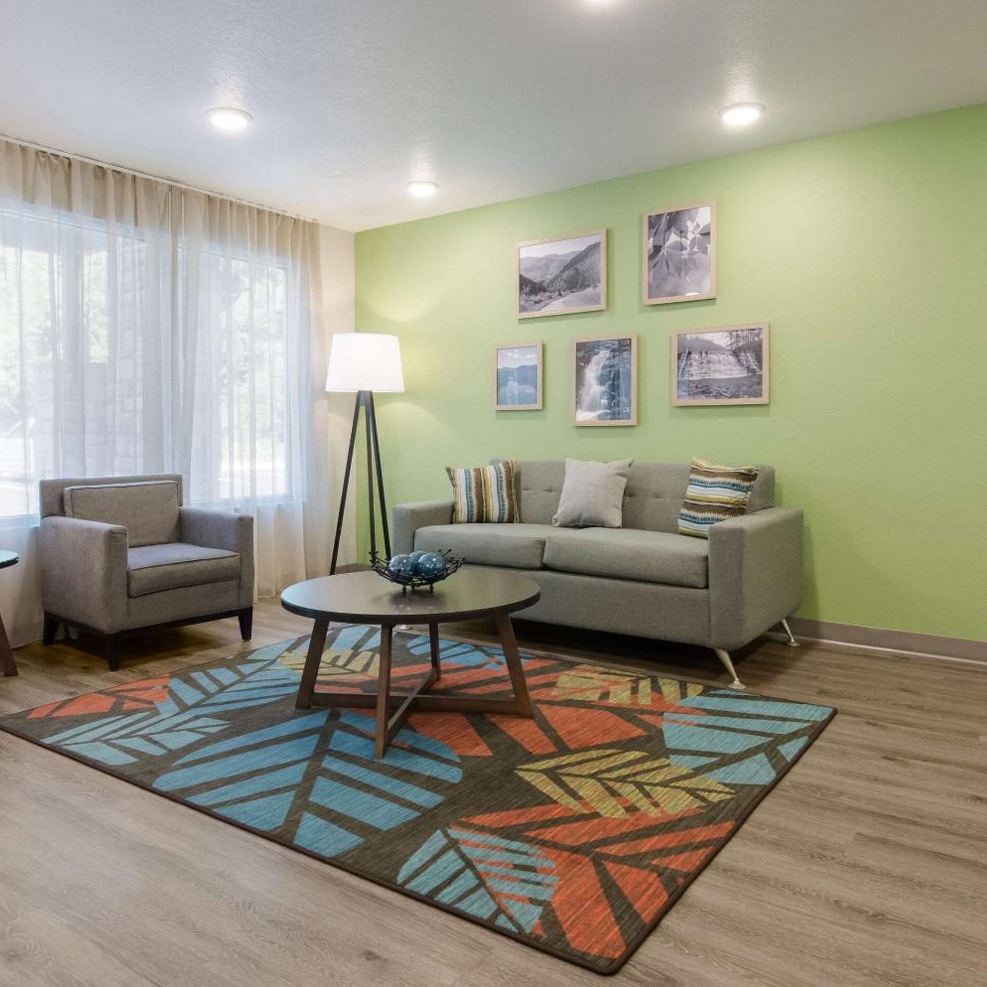WoodSpring Suites Lynchburg VA 33/38