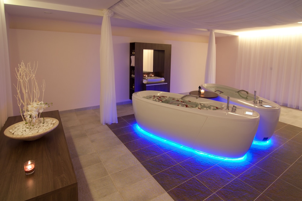 Wellness Hotel Diamant (ex Relaxacni A Regeneracni Centrum) 21/50
