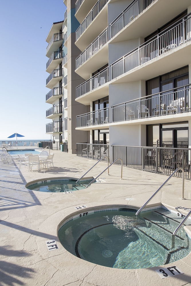 Grande Shores Ocean Resort 9/84