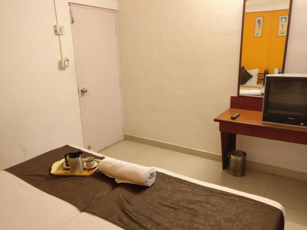 Hmr Royal Inn 35/35