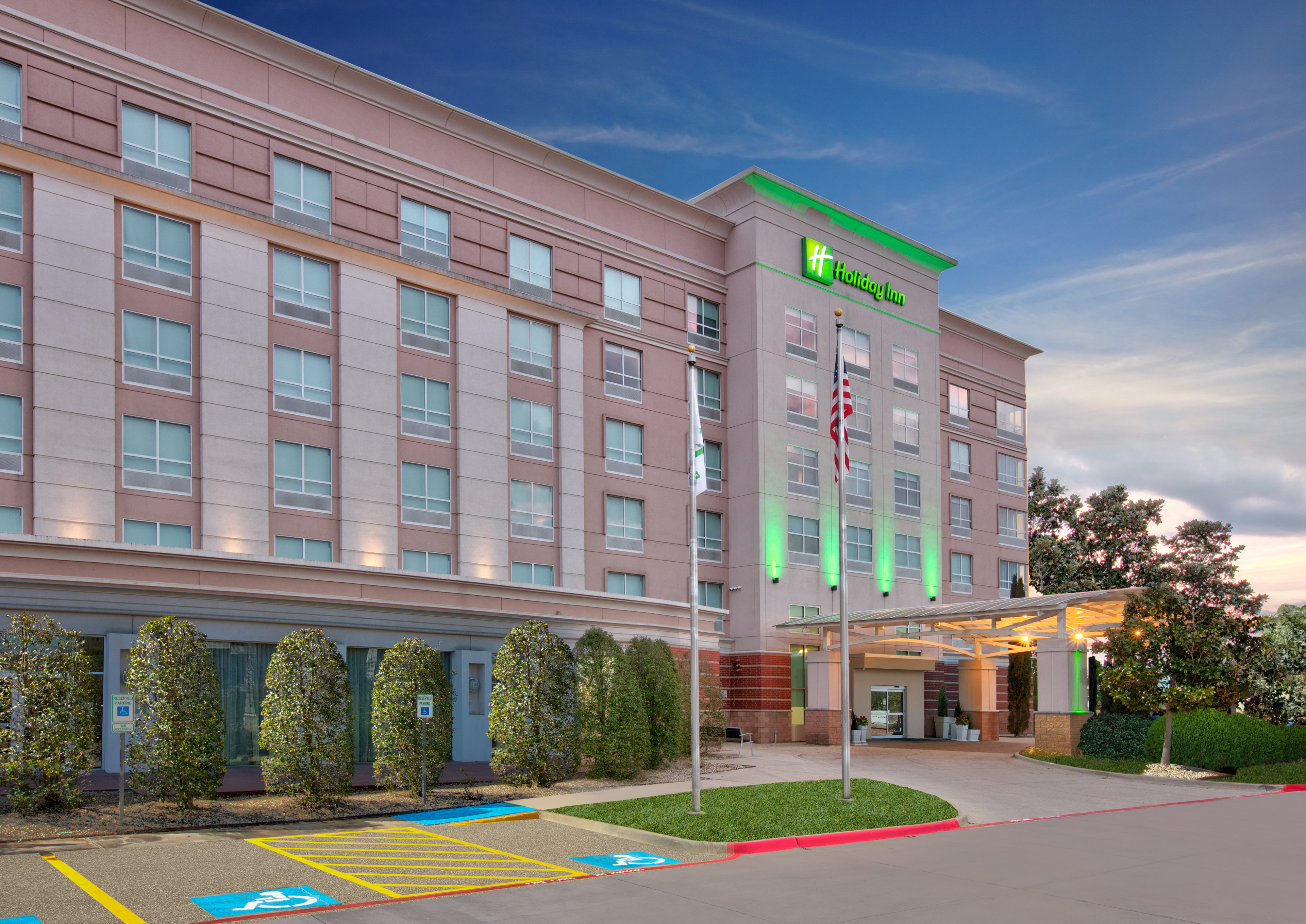 Holiday Inn Dfw South 57/64