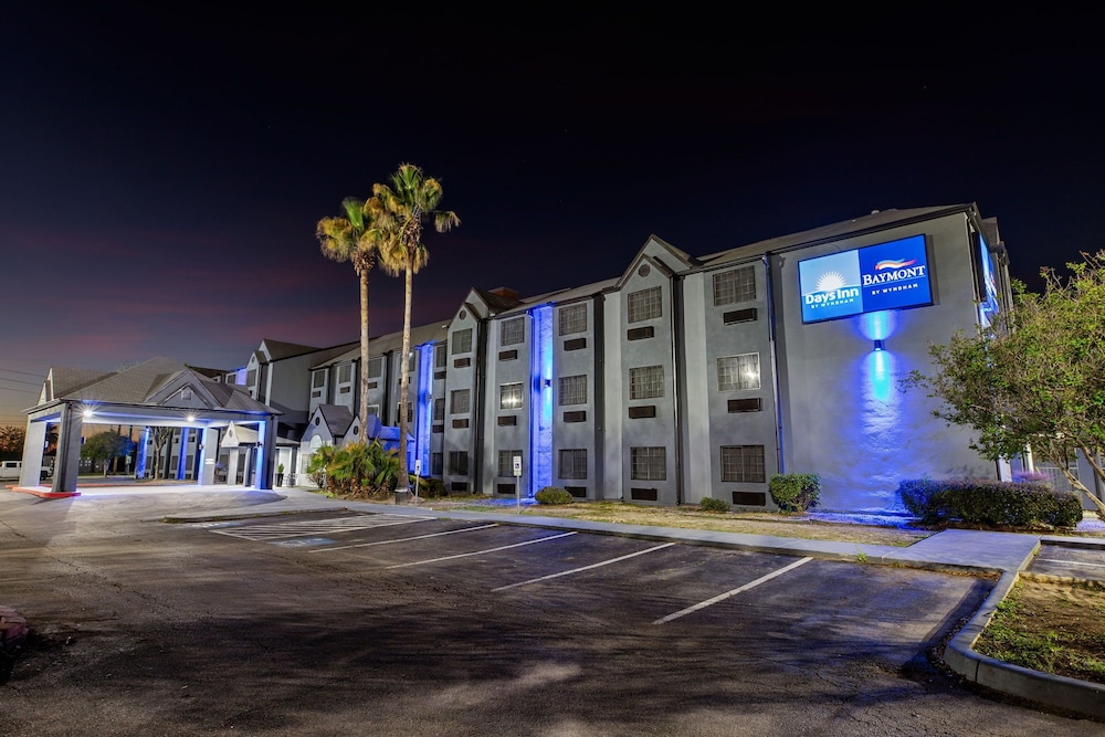 Baymont by Wyndham San Antonio Downtown 37/40