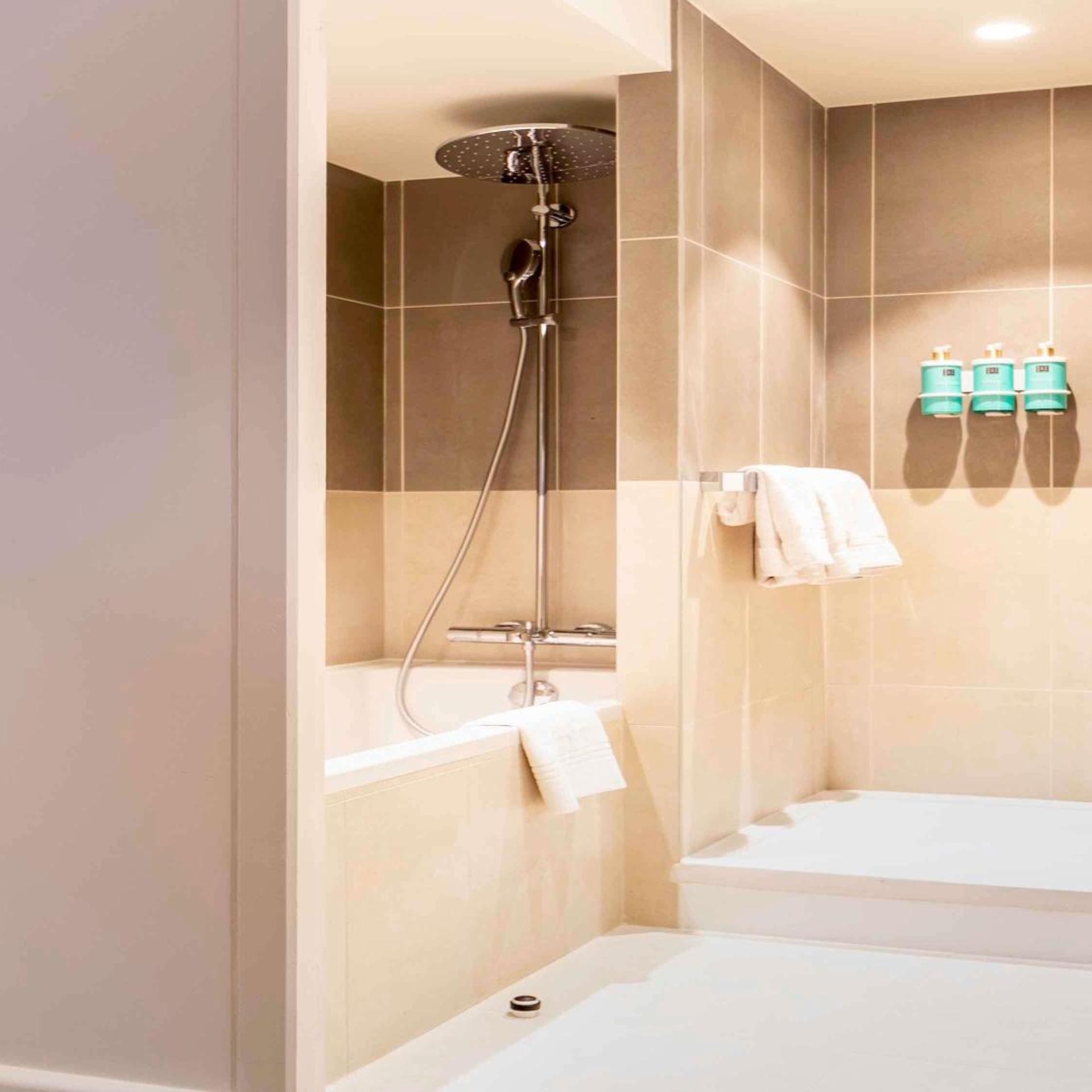 جناح عائلي بسرير مزدوج مع أريكة، Novotel Paris Orly Rungis 8/10