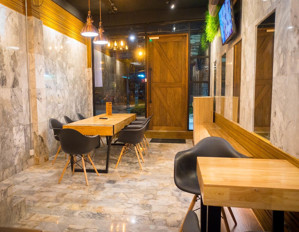 Comfy Bed Hostel - Adults Only 25/39