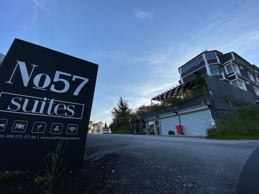 No 57 Suites 43/50