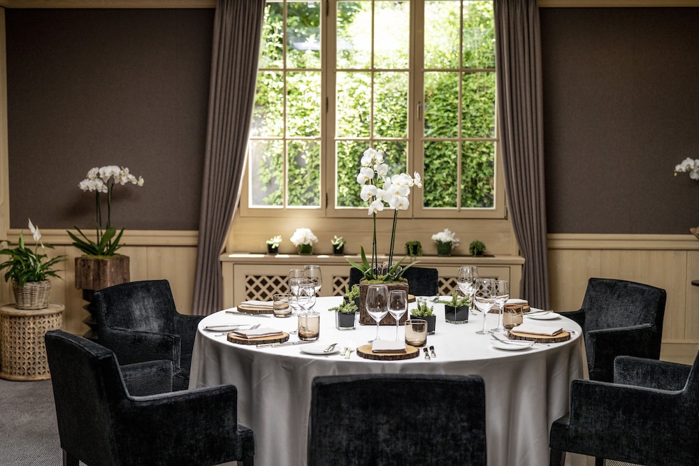 The Park Gstaad, Four Seasons Hotel 38/50