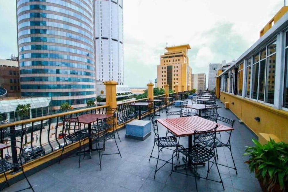 Colombo City Hotel 33/49