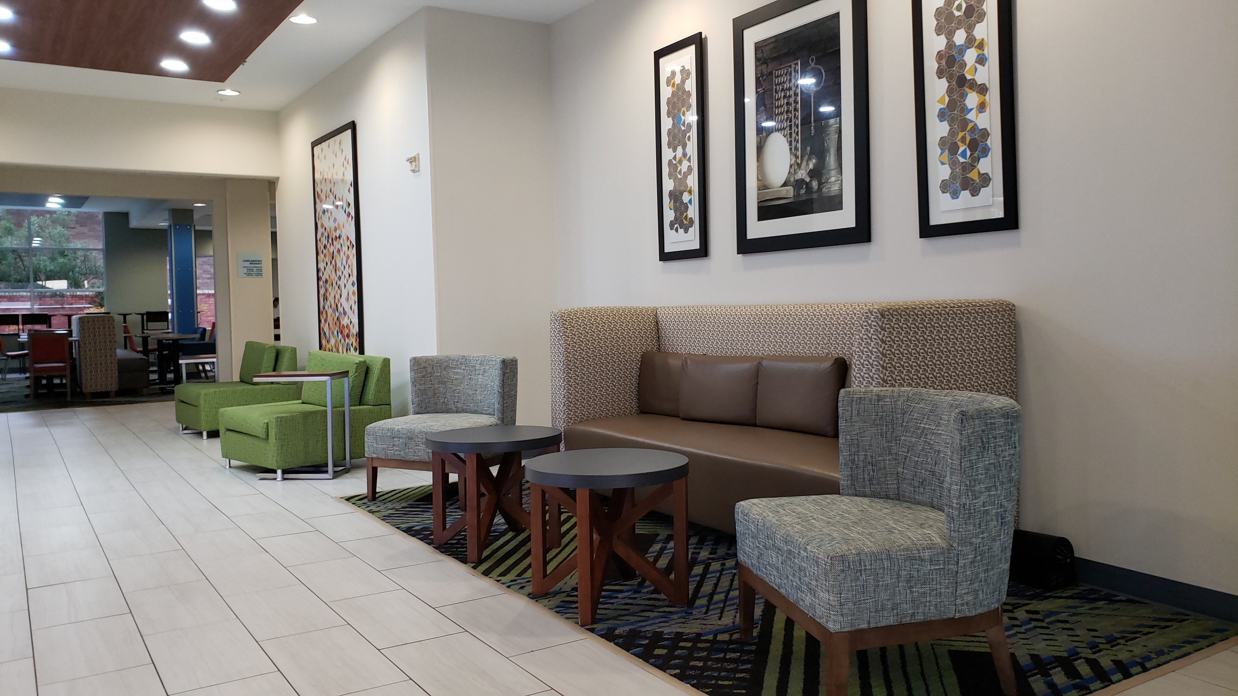 Holiday Inn Express Hotel & Suites Weslaco 34/56