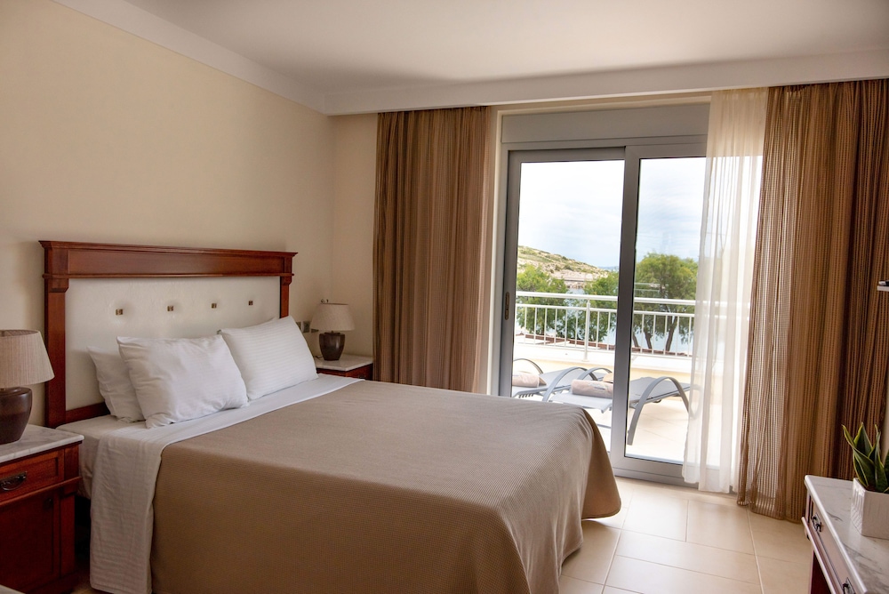 2 Bedrooms, Residence, King Bed, Sea View, 2 Bathrooms, Sofa، Almiriki Chios Rooms & Apartments 2/4