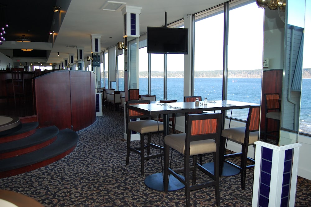 Anchor Inn And Suites 29/34