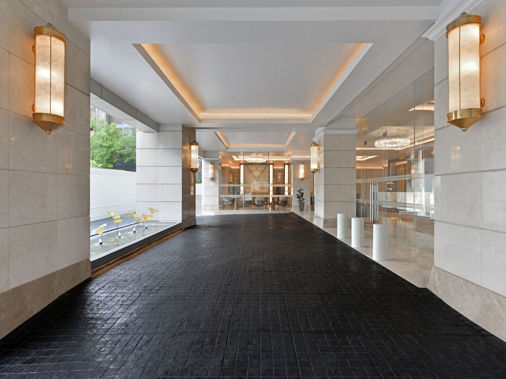 Centre Point Hotel Sukhumvit 10 79/114