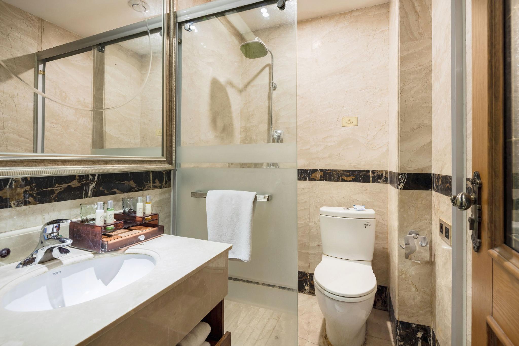 Tiansheng Hotel 26/28