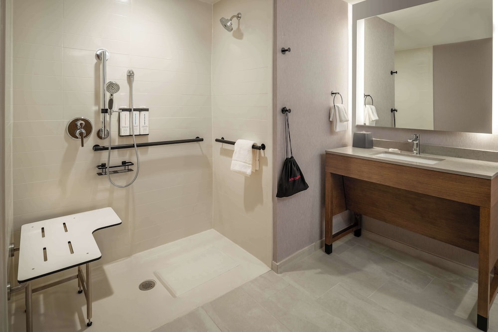 Hyatt Place Nashville/Green Hills 39/40
