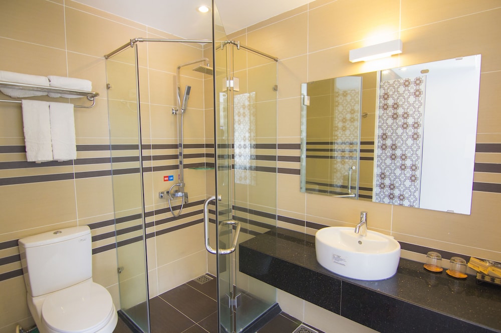 Ngoc Linh Luxury Hotel 46/48