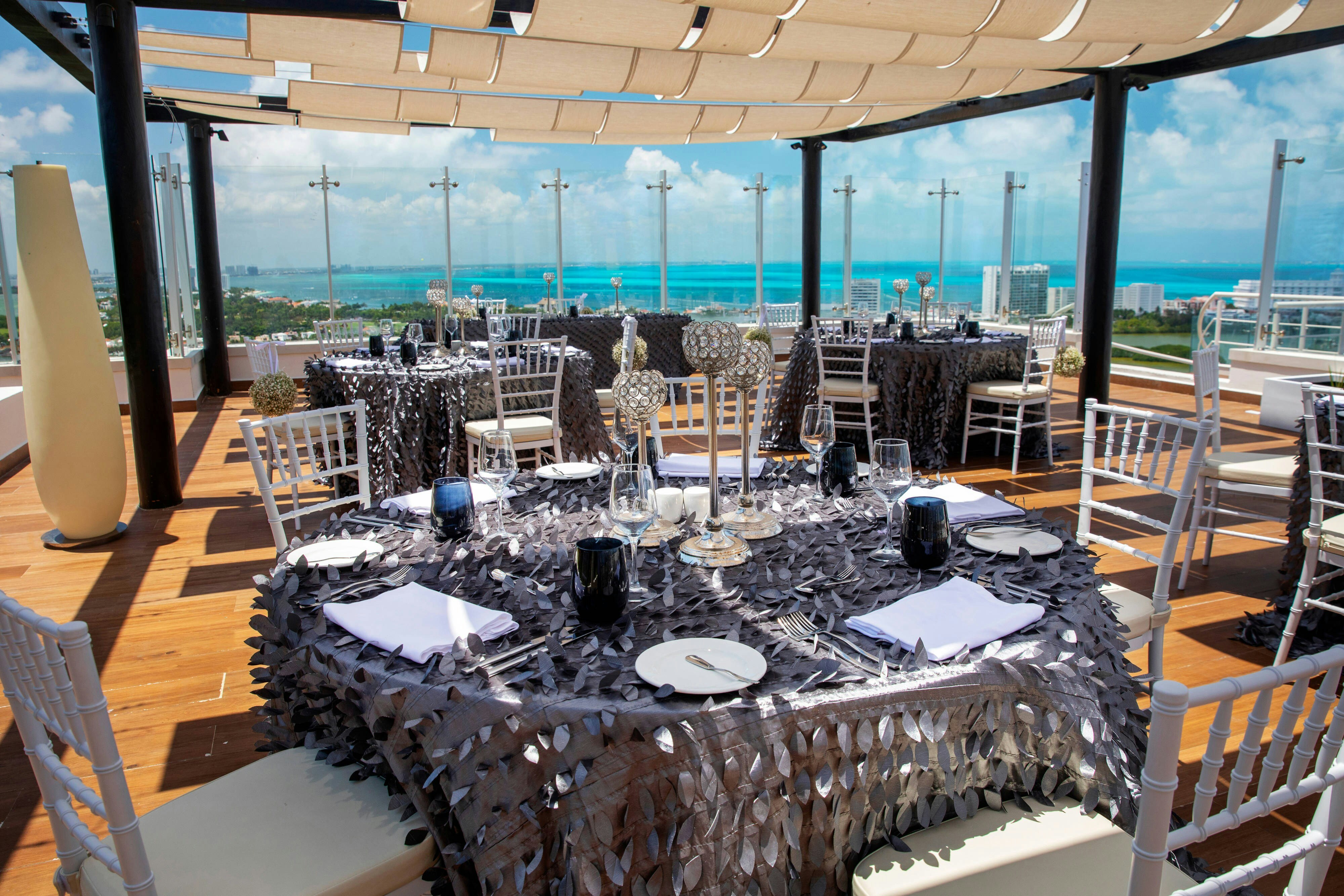 Royalton CHIC Cancun, An Autograph Collection (ex Royalton Cancun) 42/71