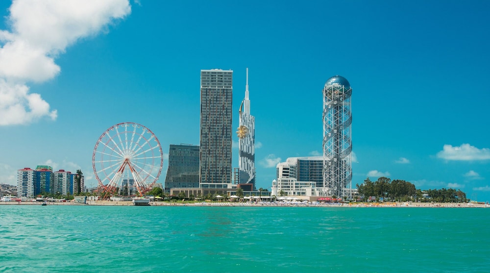 Le Meridien Batumi 48/58