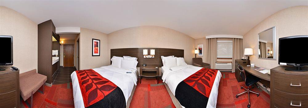 Radisson Hotel Madison 9/43