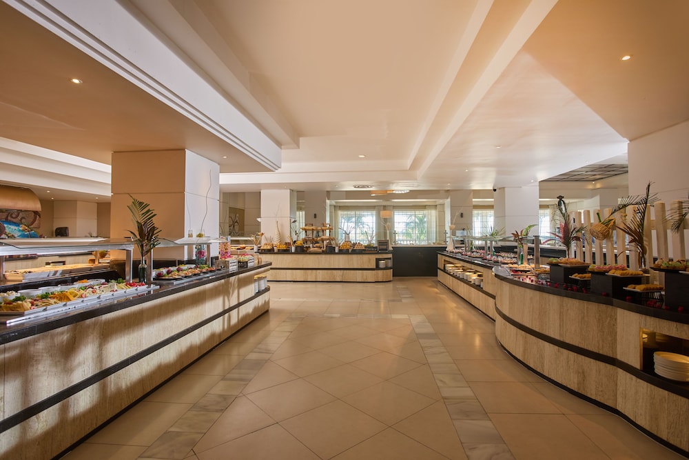 Bahia Principe Escape Runaway Bay 33/70