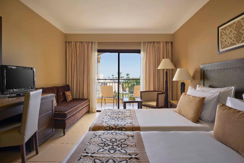FAMILY GARDEN VIEW ROOM