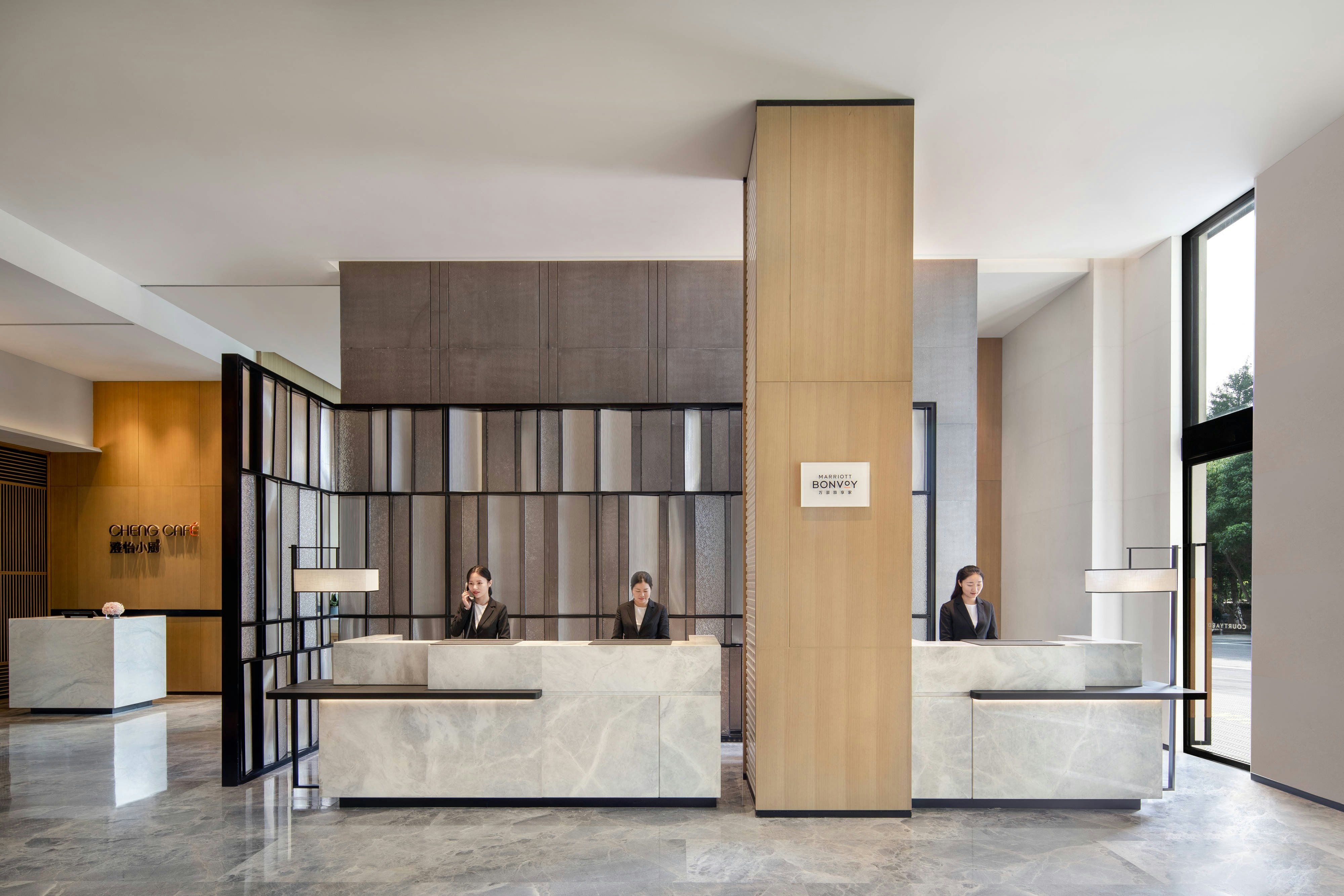 Courtyard by Marriott Jiangyin 4/12