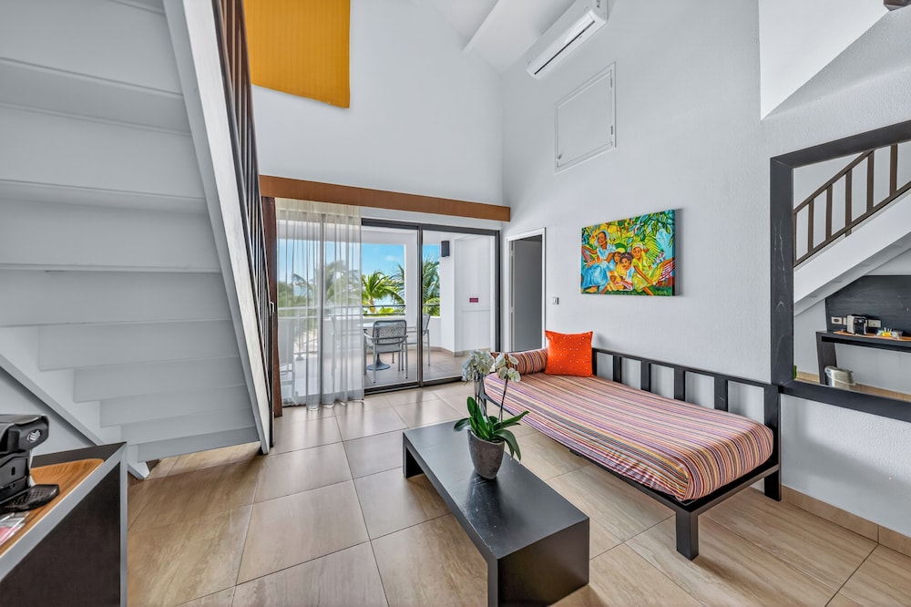 Hommage Hotel Residences 30/50