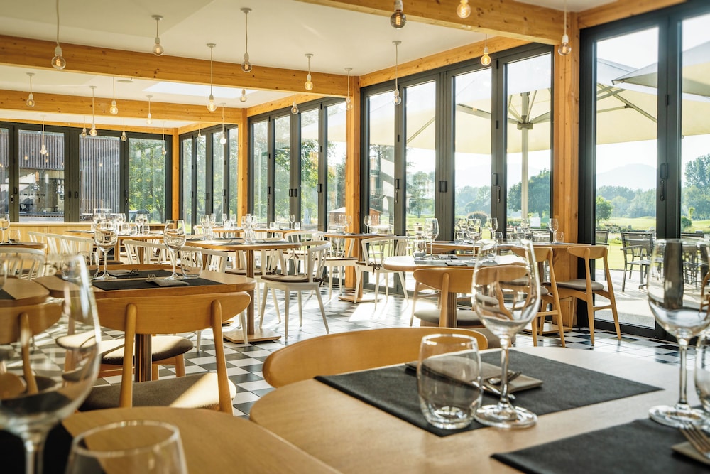 GOLF HOTEL DE GRENOBLE 35/53